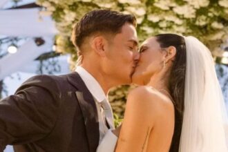 Paulo Dybala e Oriana Sabatini, frame del bacio del Sì al matrimonio Buenos Aires