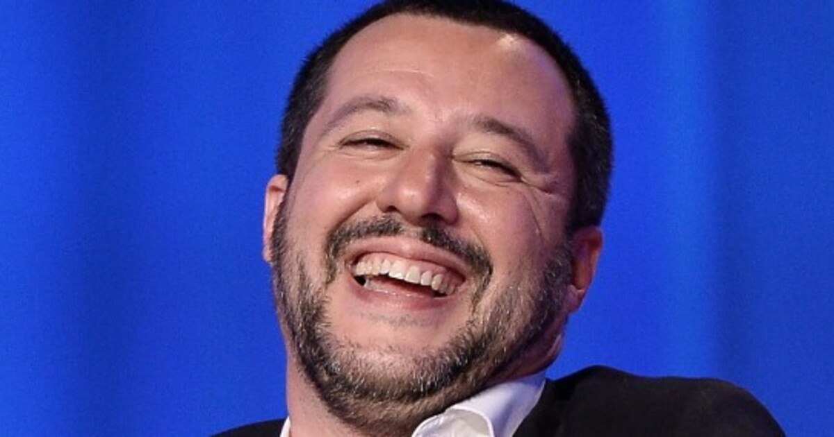 Matteo Salvini, capogruppo Lega se la ride