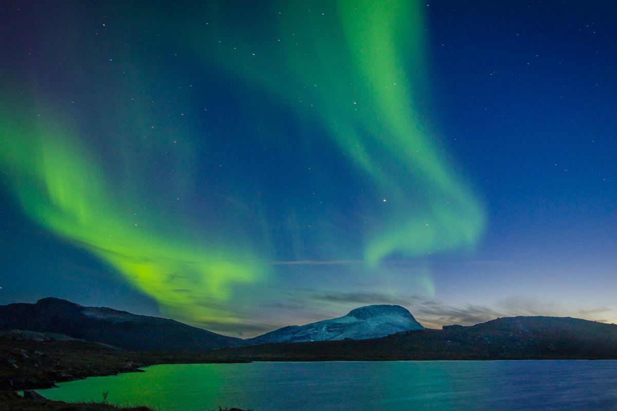 Foto di Aurora Boreale fenomeno verificatosi anche in Italia