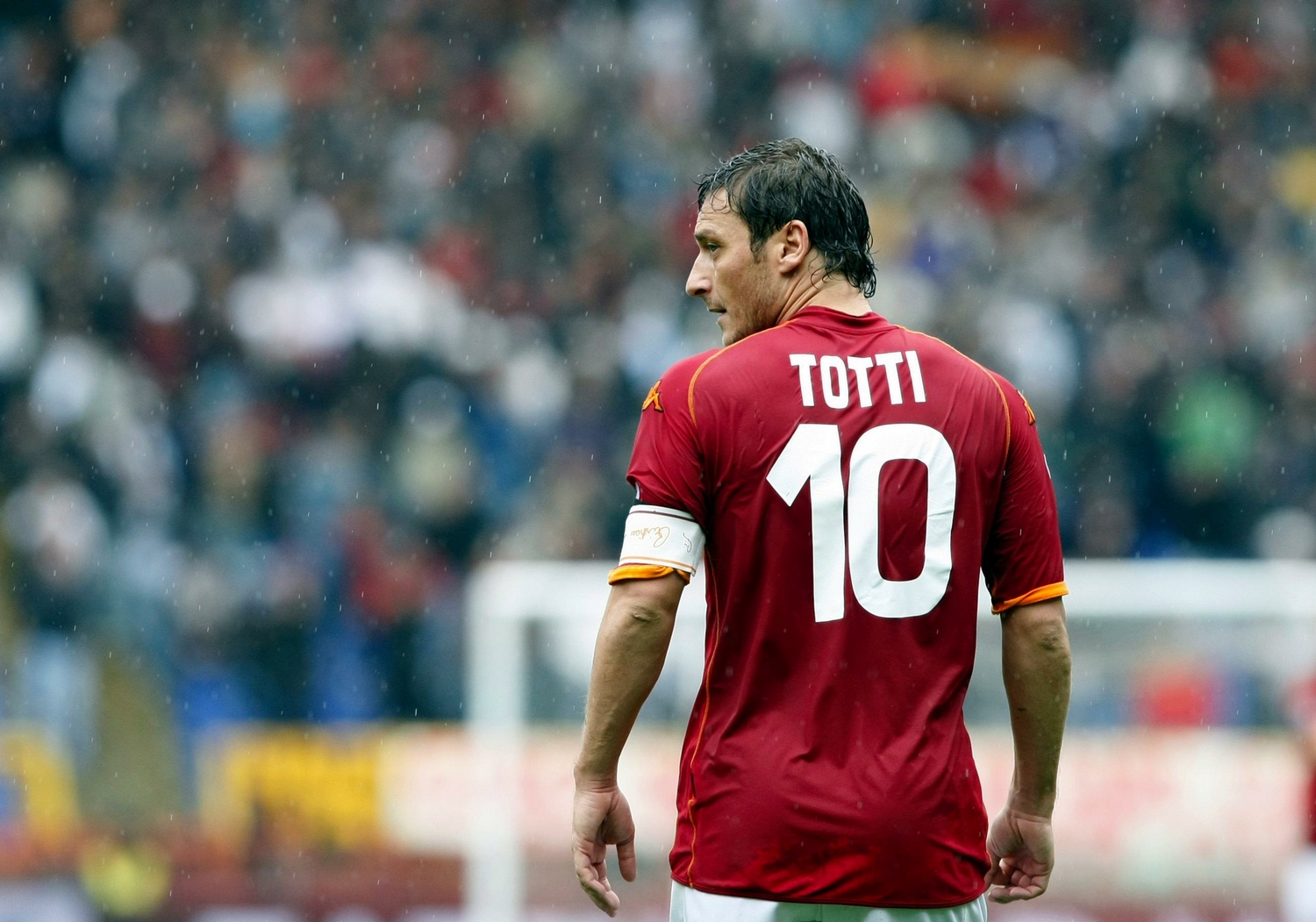 Francesco Totti sul ritorno in campo: 'Mai dire mai' – le dichiarazioni del "Capitano"